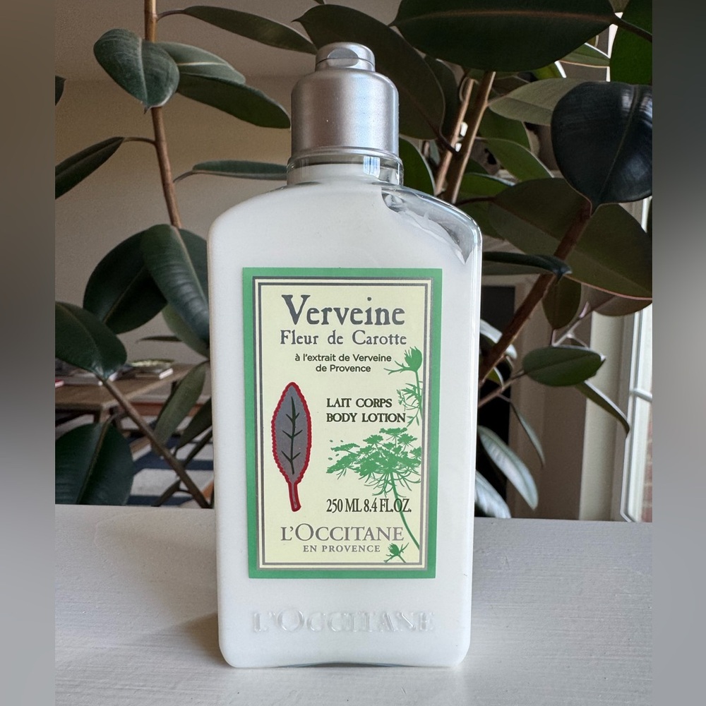 L’Occitane Verveine Verbena Carrot Flower Body Lotion 8.4 fl oz / 250 ml NEW